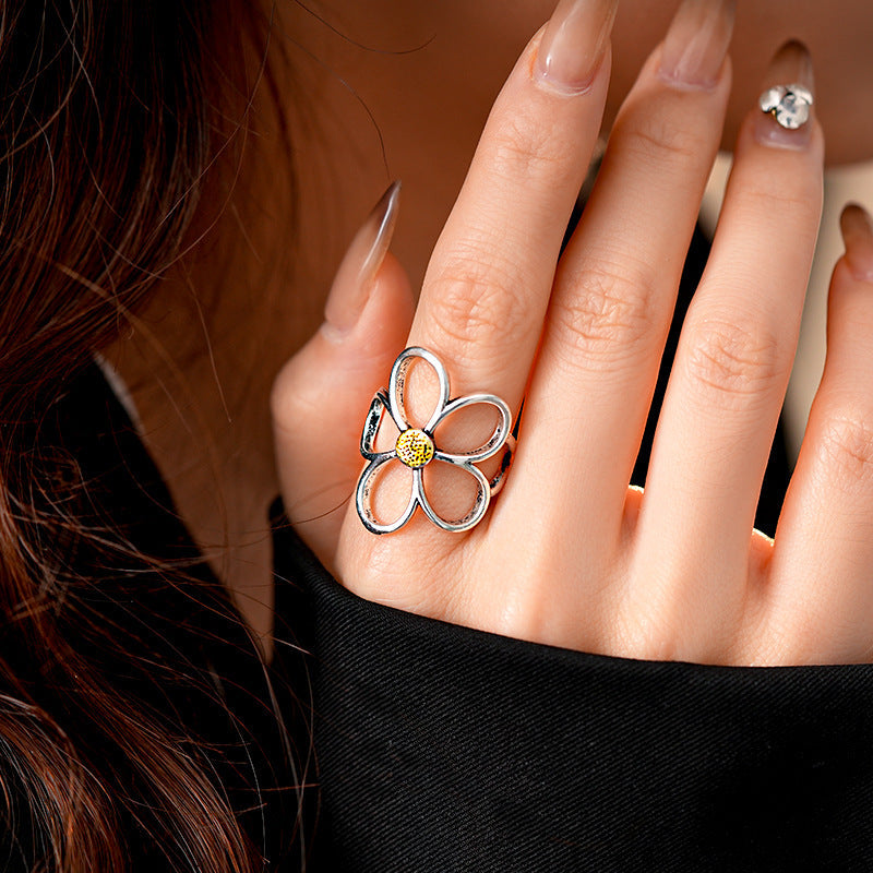 Daisy Flower Ring