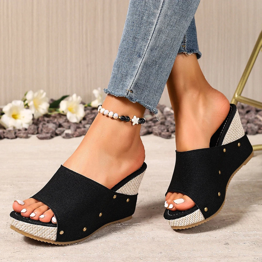 Ava Wedge Sandals