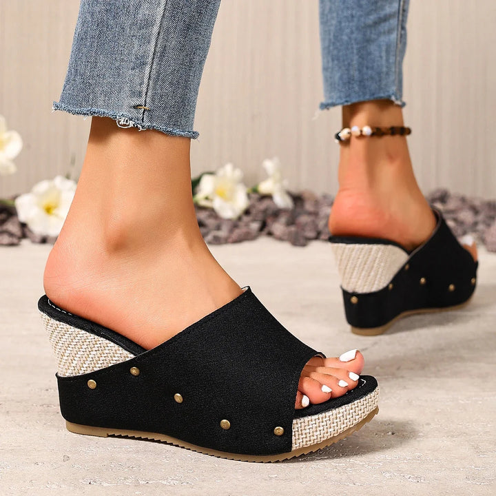 Ava Wedge Sandals