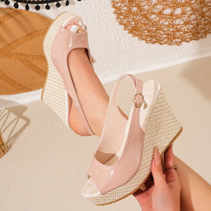 Breeze Platform Sandals